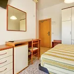 Hotel Happy