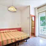 Happy Hotel