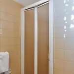 Happy Hotel *