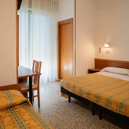 Happy Hotel Milano Marittima