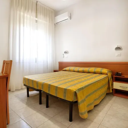 Happy Hotel