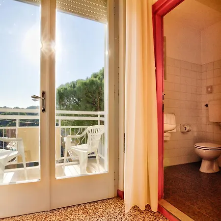 Hotel Happy *