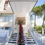 Happy Hotel