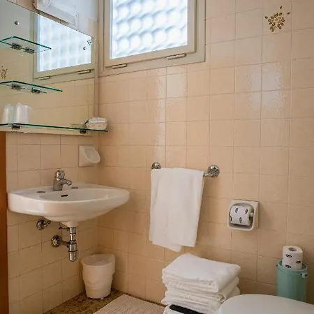 Happy Ξενοδοχείο