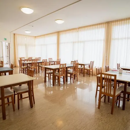 Happy * מילאנו מריטימה