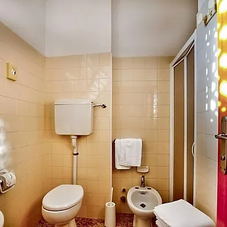 Otel Happy *